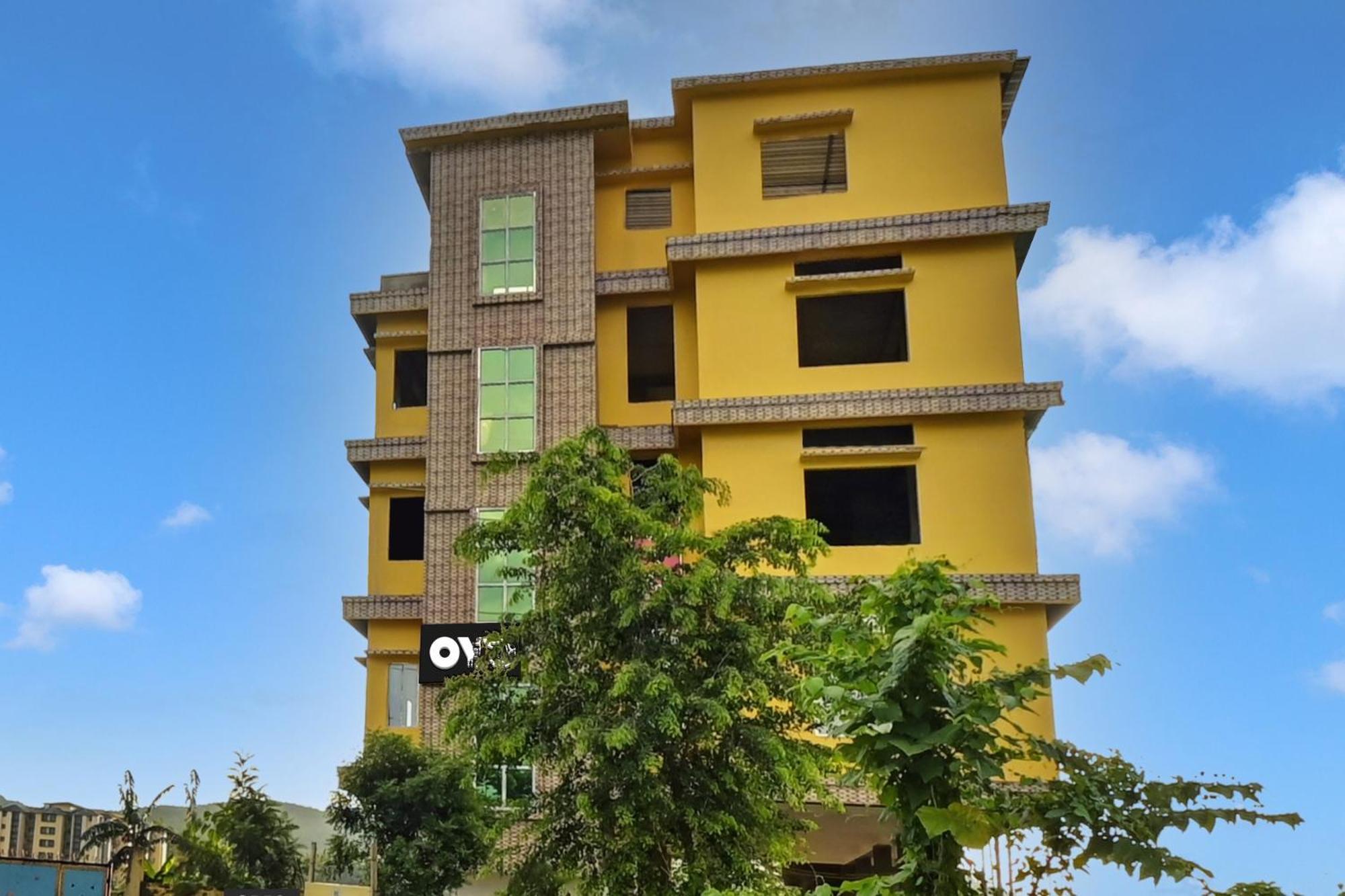 Oyo Flagship The Brahmaputra Homestay Guwahati Exterior foto